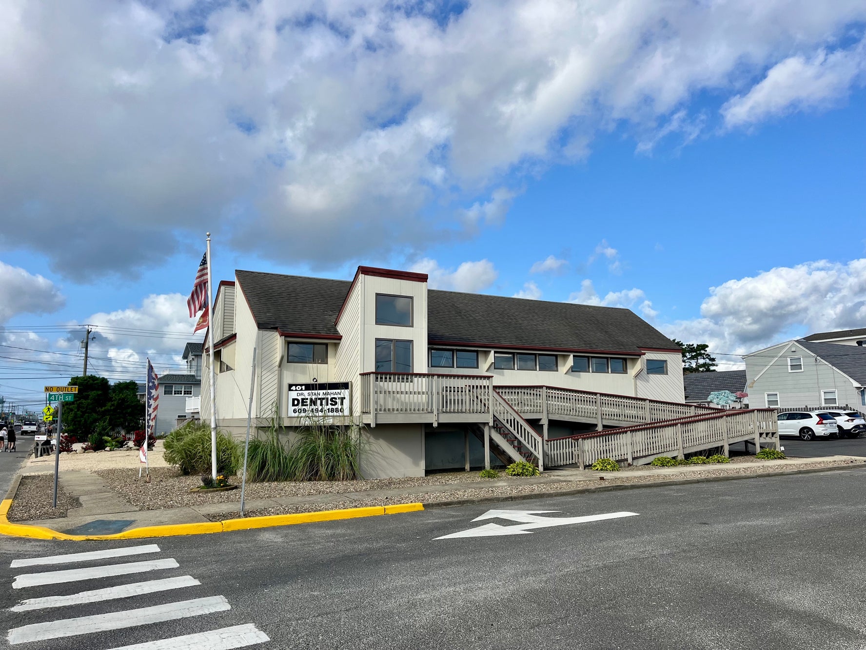 401 N Central Avenue, Ship Bottom, NJ  08008