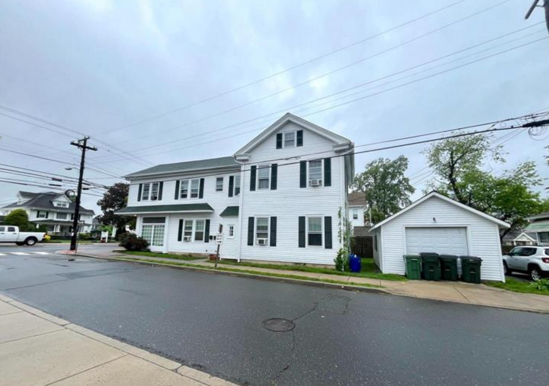 135 E Main Street, Tuckerton, NJ  08087