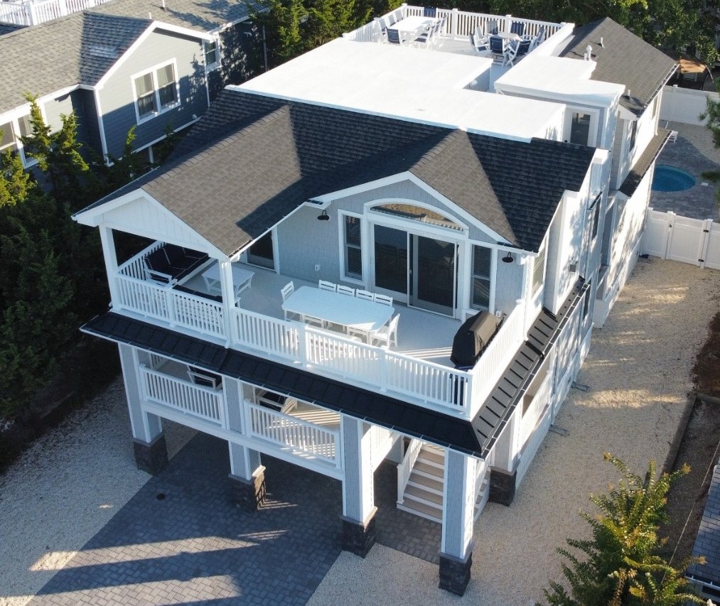 9 E 16th St, Barnegat Light Boro, NJ 08006